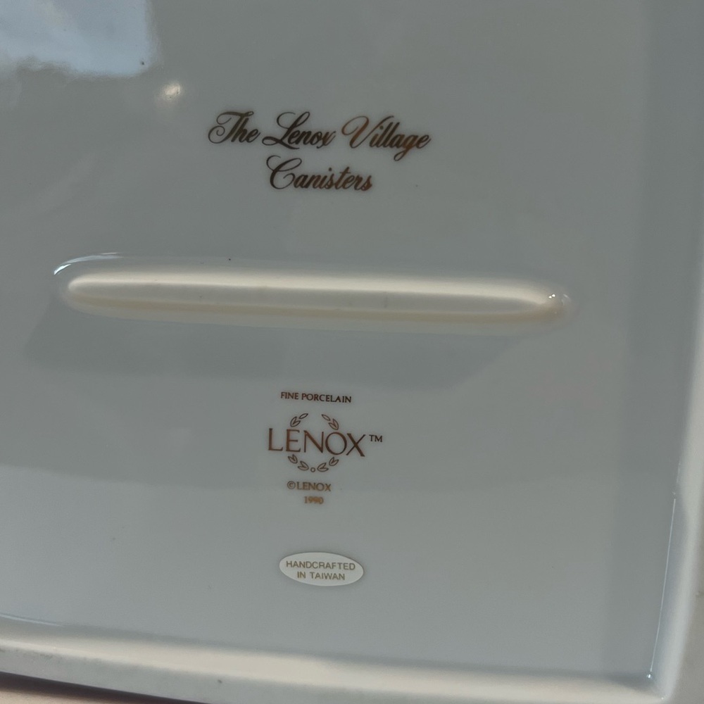 Lenox Village Sugar Canister - 1990 - Picture 8 of 8